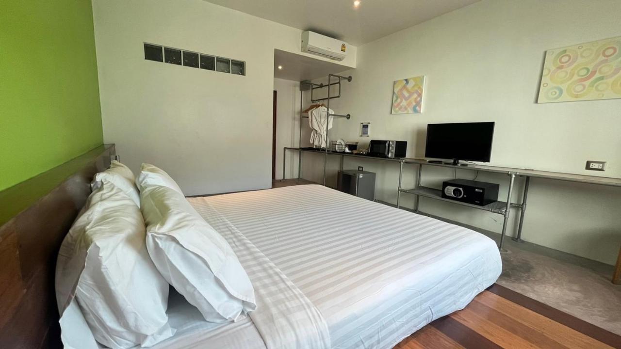 Hotel Tatata Ko Tao Esterno foto